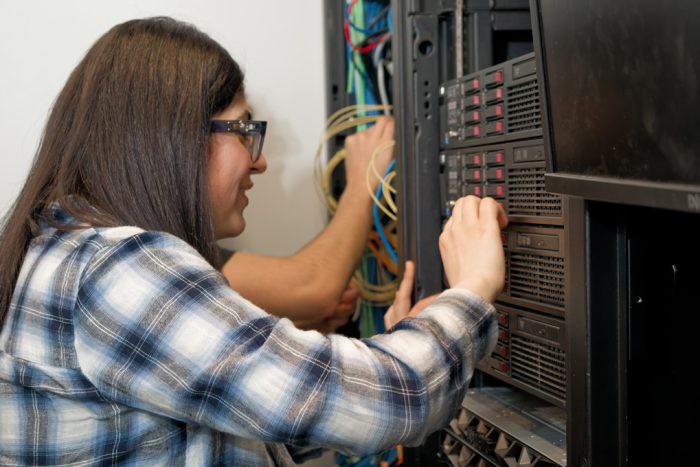 Étudiants en Techniques de l'informatique, profil Réseautique: sécurité et virtualisation