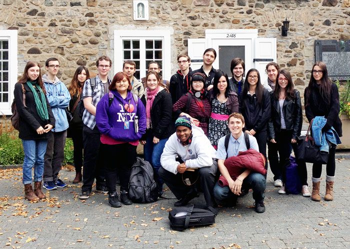 Photo d'une visite à la Maison Saint-Gabriel