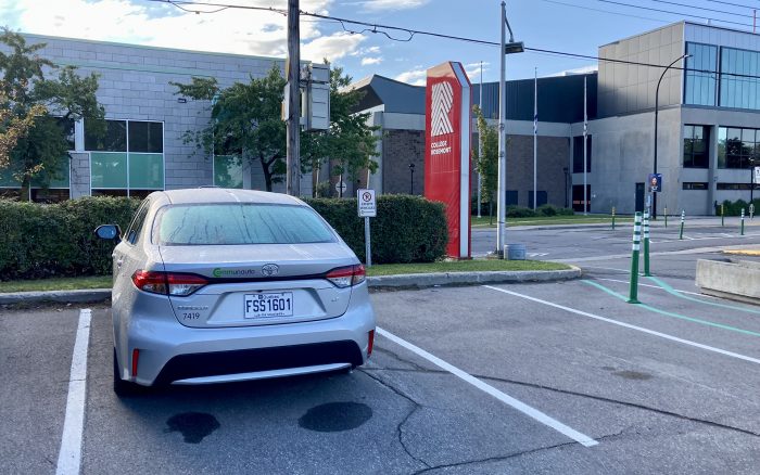 Voiture communauto au Cégep de Rosemont