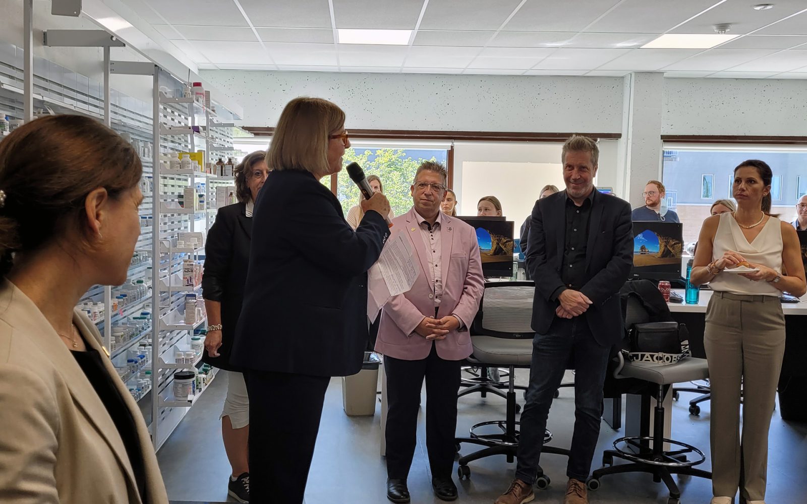 Cégep de Rosemont - Inauguration des laboratoires de Techniques de pharmacie