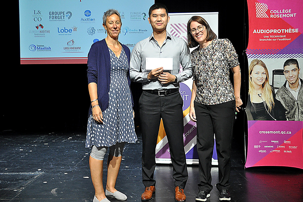 Than Phuoc Martin Pham, étudiant de 3e année du programme Audioprothèse, a remporté une bourse de 250$ de la Fondation du Cégep de Rosemont.